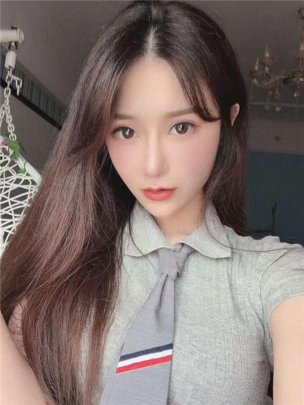 温柔如初恋外纯内Sao，净身高168的果果